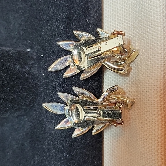 Gold Leaves with Rhinestone Accents Clipon Earrings - Picture 2 of 2